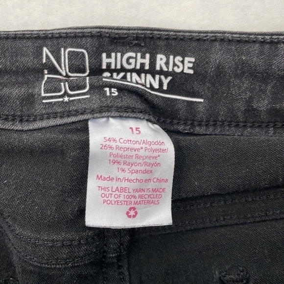 No Boundaries High Rise Skinny Jeans - Picture 2 of 8